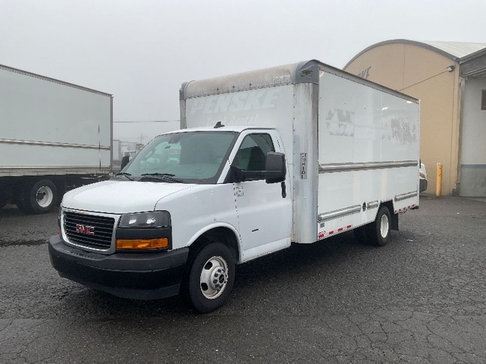 Light Duty Box Truck-Light and Medium Duty Trucks-GMC-2021-Savana G33903-Tacoma-WA-90,577\n\t\tmiles-$ 31,750 - Image 3