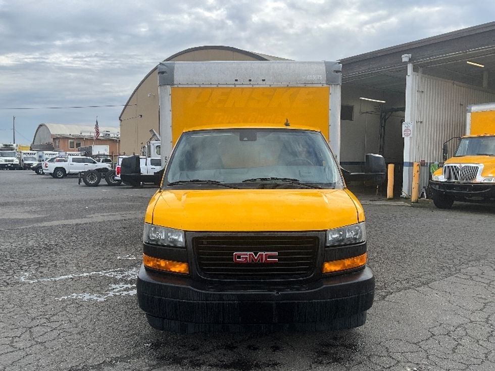 Light Duty Box Truck-Light and Medium Duty Trucks-GMC-2021-Savana G33903-Tacoma-WA-94,760\n\t\tmiles-$ 28,250 - Image 2
