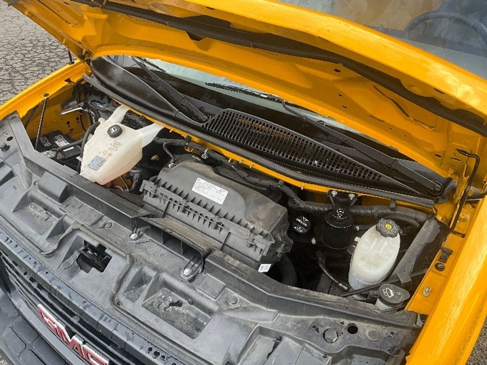 Light Duty Box Truck-Light and Medium Duty Trucks-GMC-2021-Savana G33903-Tacoma-WA-94,760\n\t\tmiles-$ 28,250 - Image 24