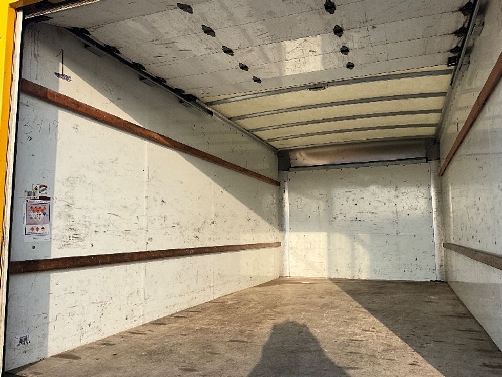 Light Duty Box Truck-Light and Medium Duty Trucks-GMC-2021-Savana G33903-Tacoma-WA-97,694\n\t\tmiles-$ 28,000 - Image 11