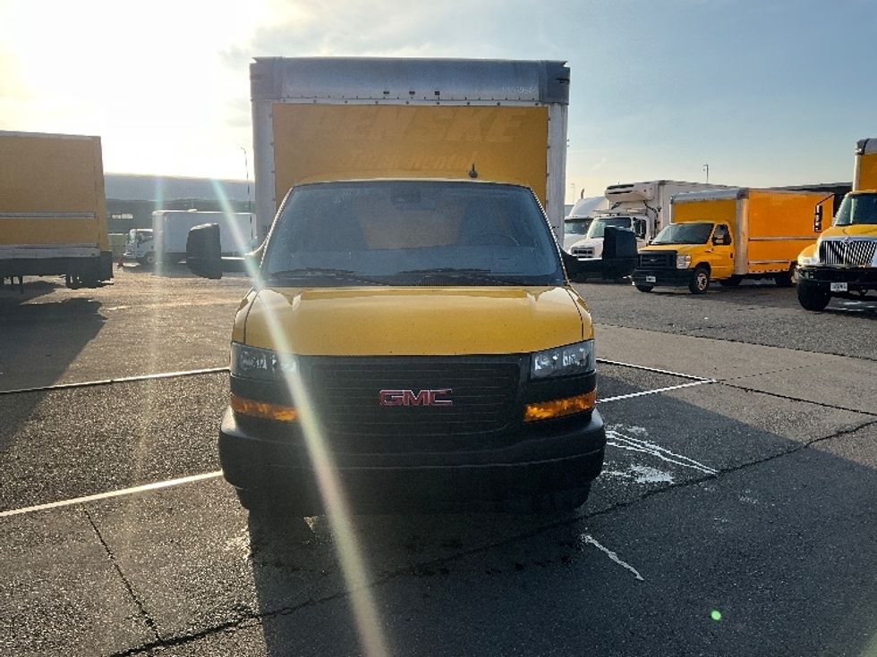 Light Duty Box Truck-Light and Medium Duty Trucks-GMC-2021-Savana G33903-Tacoma-WA-97,694\n\t\tmiles-$ 28,000 - Image 2