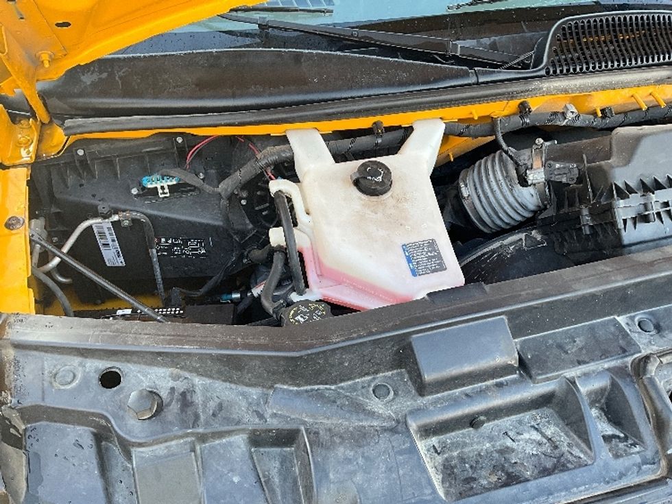 Light Duty Box Truck-Light and Medium Duty Trucks-GMC-2021-Savana G33903-Tacoma-WA-97,694\n\t\tmiles-$ 28,000 - Image 23