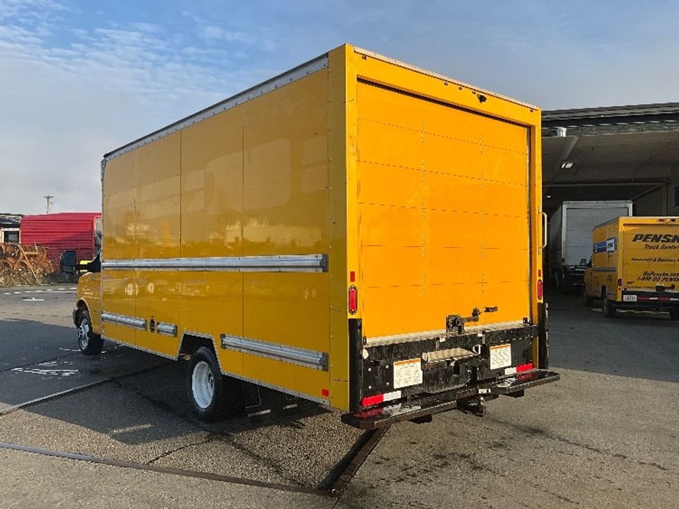 Light Duty Box Truck-Light and Medium Duty Trucks-GMC-2021-Savana G33903-Tacoma-WA-97,694\n\t\tmiles-$ 28,000 - Image 6