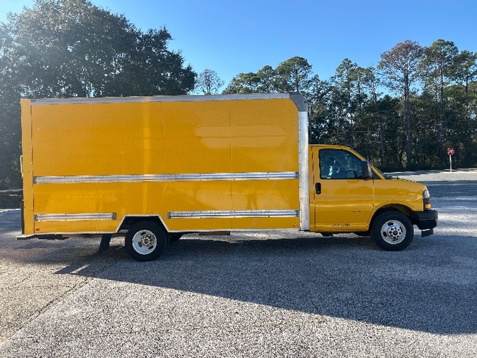 Light Duty Box Truck-Light and Medium Duty Trucks-GMC-2021-Savana G33903-Tallahassee-FL-109,095\n\t\tmiles-$ 26,500 - Image 14
