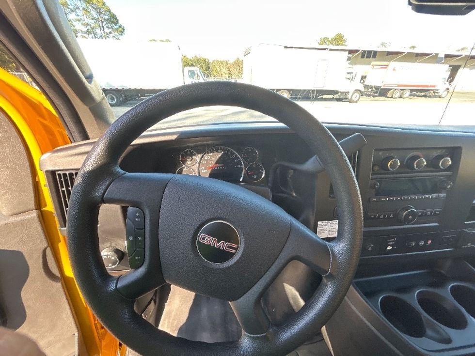 Light Duty Box Truck-Light and Medium Duty Trucks-GMC-2021-Savana G33903-Tallahassee-FL-109,095\n\t\tmiles-$ 26,500 - Image 16