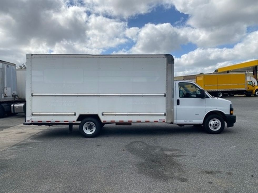 Light Duty Box Truck-Light and Medium Duty Trucks-GMC-2021-Savana G33903-Tallahassee-FL-113,410\n\t\tmiles-$ 30,000 - Image 6