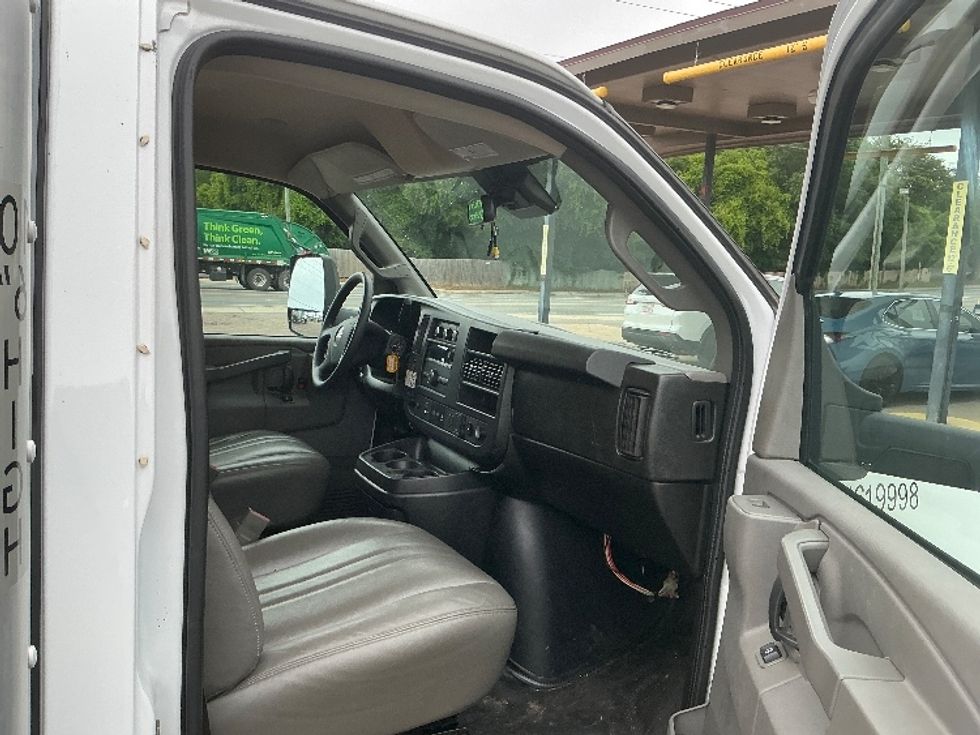 Light Duty Box Truck-Light and Medium Duty Trucks-GMC-2021-Savana G33903-Tallahassee-FL-82,717\n\t\tmiles-$ 29,500 - Image 20