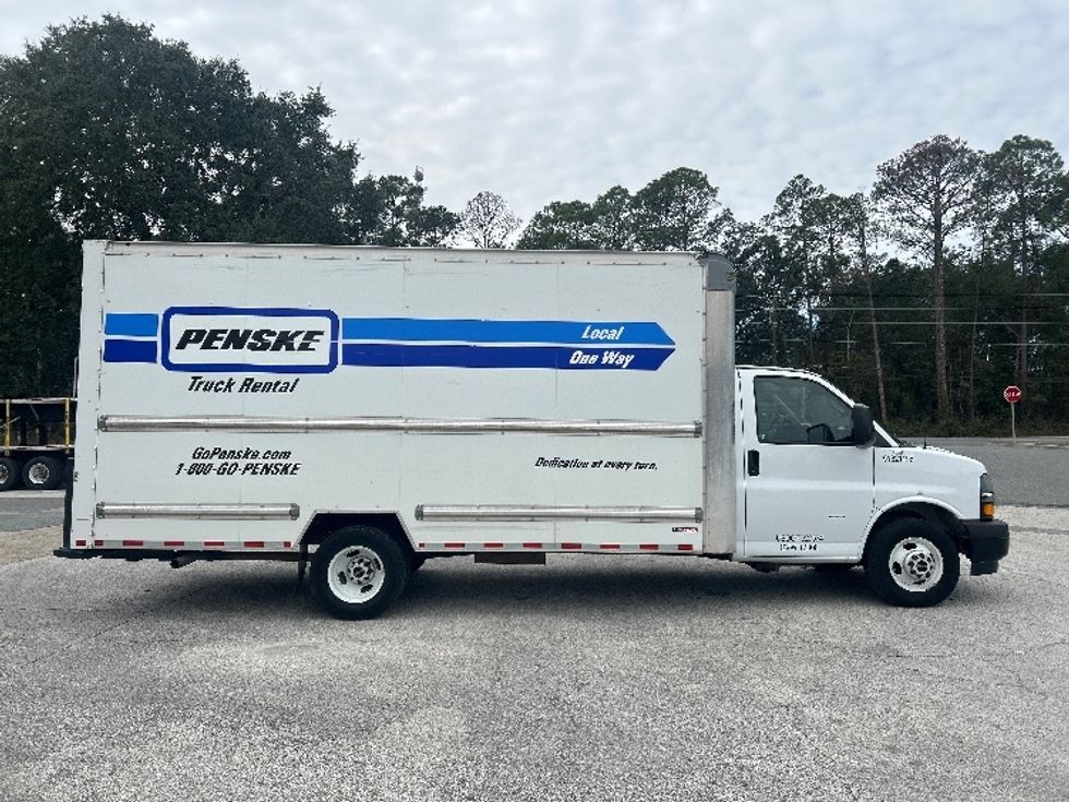 Light Duty Box Truck-Light and Medium Duty Trucks-GMC-2021-Savana G33903-Tallahassee-FL-85,729\n\t\tmiles-$ 32,500 - Image 15