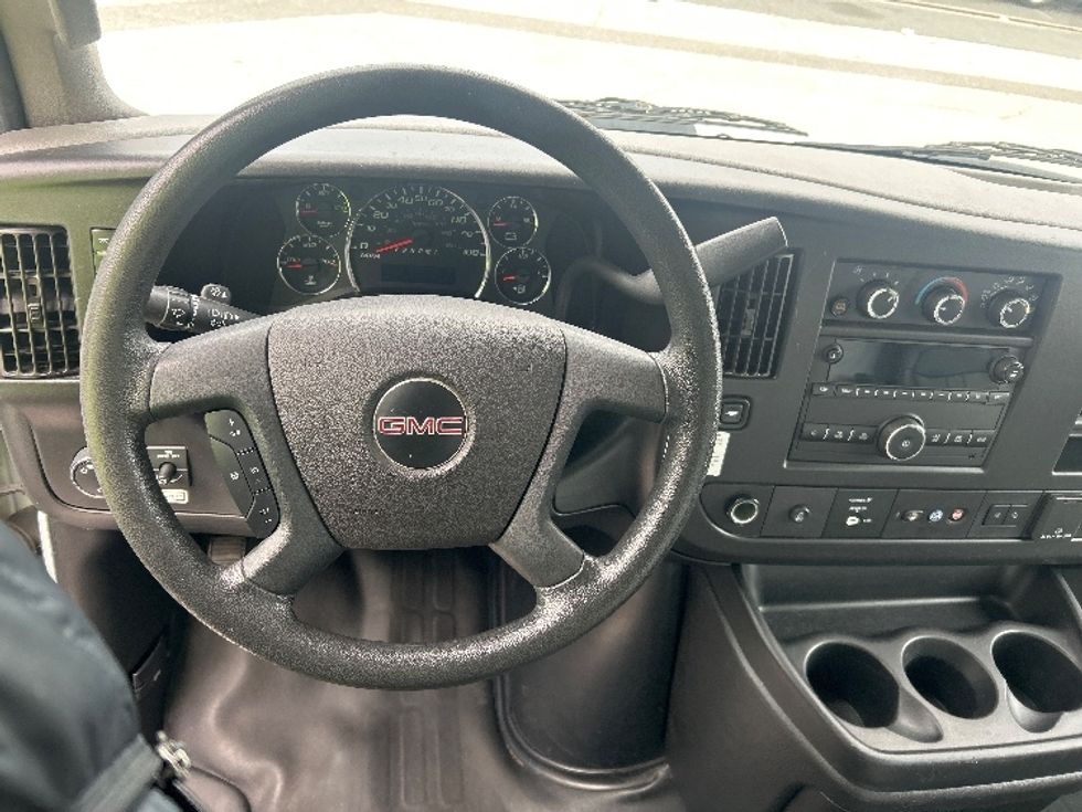 Light Duty Box Truck-Light and Medium Duty Trucks-GMC-2021-Savana G33903-Tallahassee-FL-85,729\n\t\tmiles-$ 32,500 - Image 18