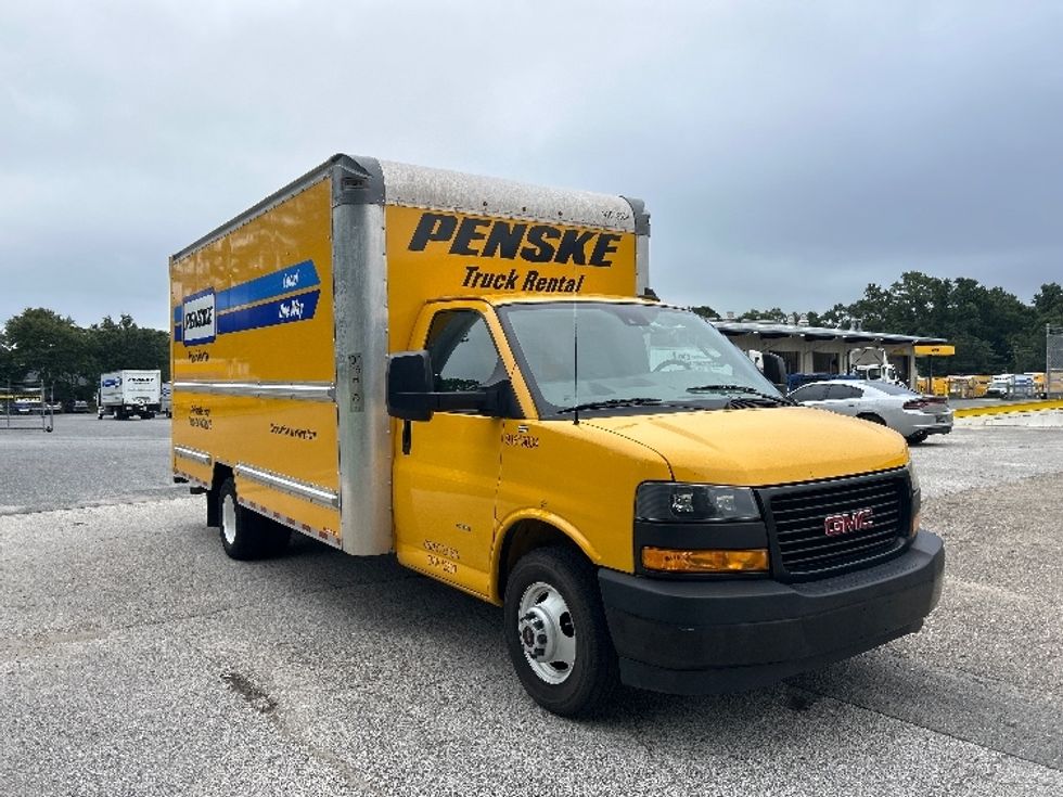 Light Duty Box Truck-Light and Medium Duty Trucks-GMC-2021-Savana G33903-Tallahassee-FL-89,788\n\t\tmiles-$ 27,250 - Image 1