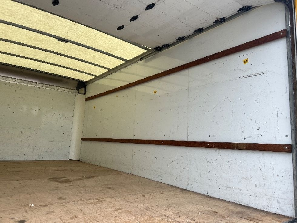 Light Duty Box Truck-Light and Medium Duty Trucks-GMC-2021-Savana G33903-Tallahassee-FL-89,788\n\t\tmiles-$ 27,250 - Image 12