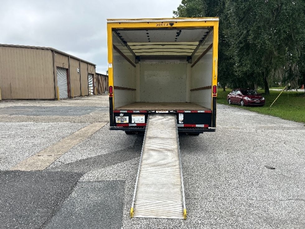 Light Duty Box Truck-Light and Medium Duty Trucks-GMC-2021-Savana G33903-Tallahassee-FL-89,788\n\t\tmiles-$ 27,250 - Image 9