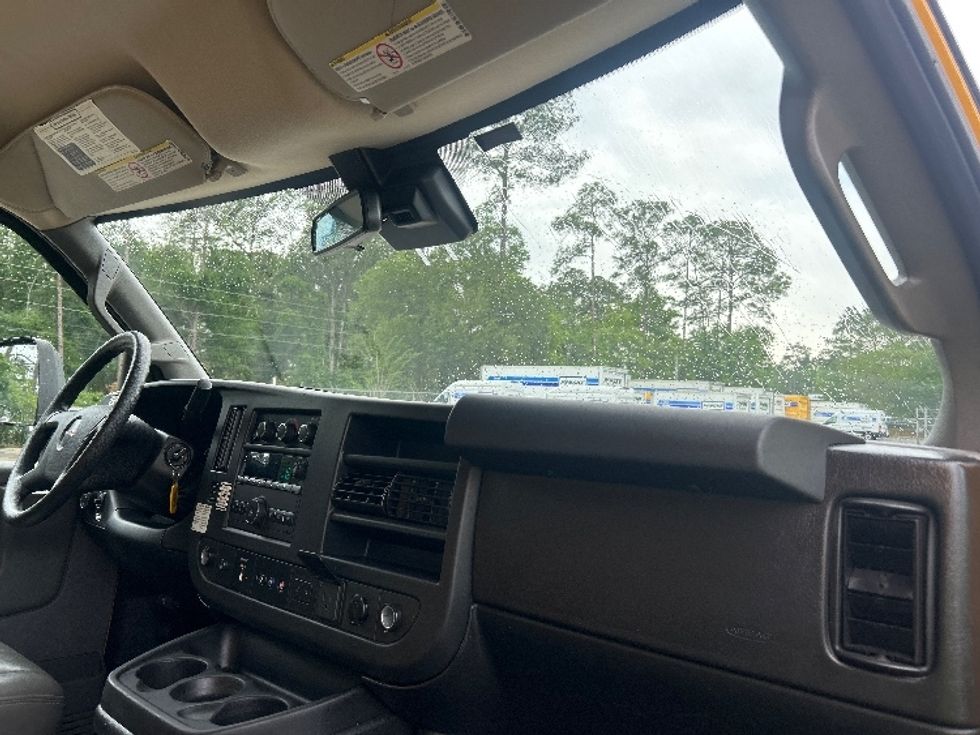 Light Duty Box Truck-Light and Medium Duty Trucks-GMC-2021-Savana G33903-Tallahassee-FL-91,068\n\t\tmiles-$ 26,500 - Image 21