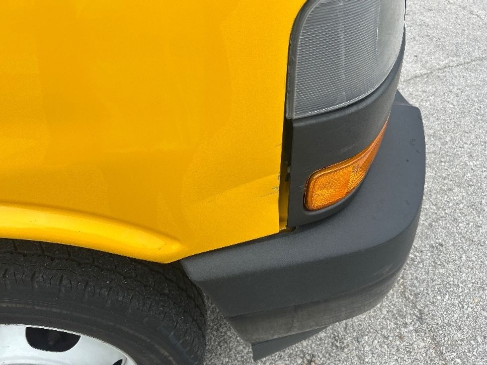 Light Duty Box Truck-Light and Medium Duty Trucks-GMC-2021-Savana G33903-Tallahassee-FL-91,068\n\t\tmiles-$ 26,500 - Image 25