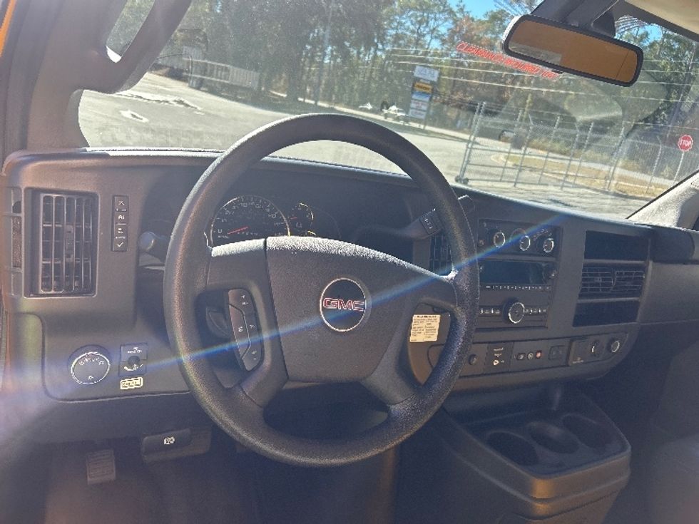 Light Duty Box Truck-Light and Medium Duty Trucks-GMC-2021-Savana G33903-Tallahassee-FL-92,720\n\t\tmiles-$ 28,500 - Image 17