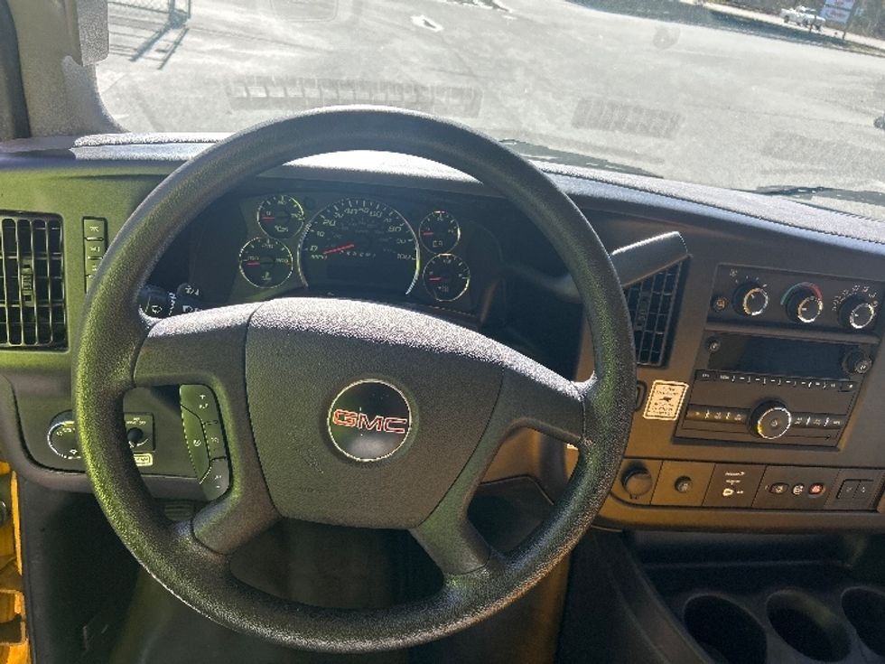 Light Duty Box Truck-Light and Medium Duty Trucks-GMC-2021-Savana G33903-Tallahassee-FL-92,720\n\t\tmiles-$ 28,500 - Image 18