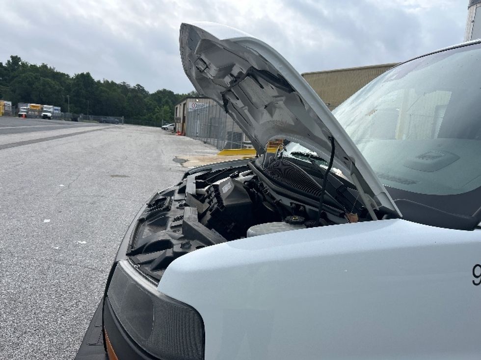 Light Duty Box Truck-Light and Medium Duty Trucks-GMC-2021-Savana G33903-Tallahassee-FL-97,540\n\t\tmiles-$ 26,750 - Image 24