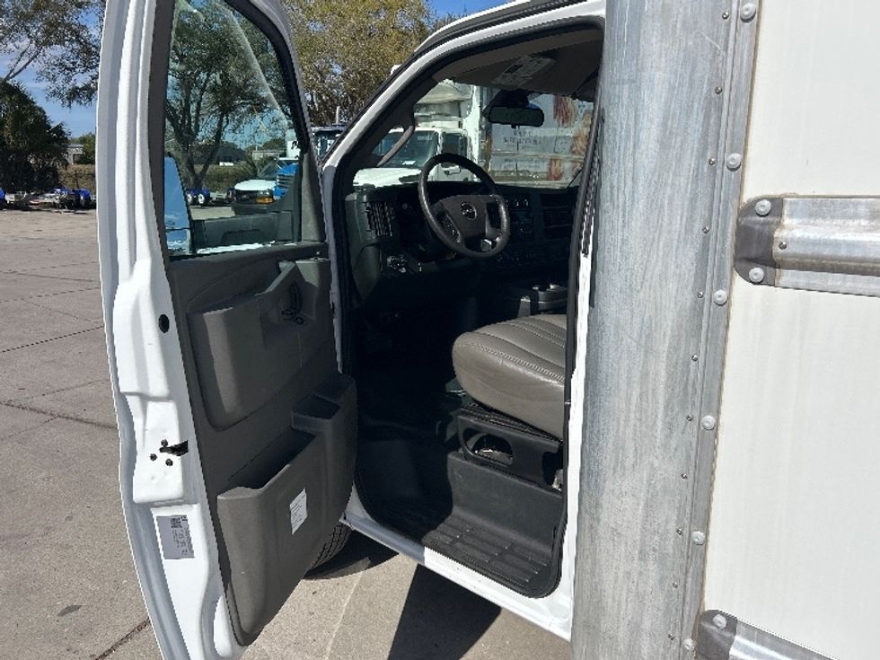 Light Duty Box Truck-Light and Medium Duty Trucks-GMC-2021-Savana G33903-Tampa-FL-111,493\n\t\tmiles-$ 28,500 - Image 16