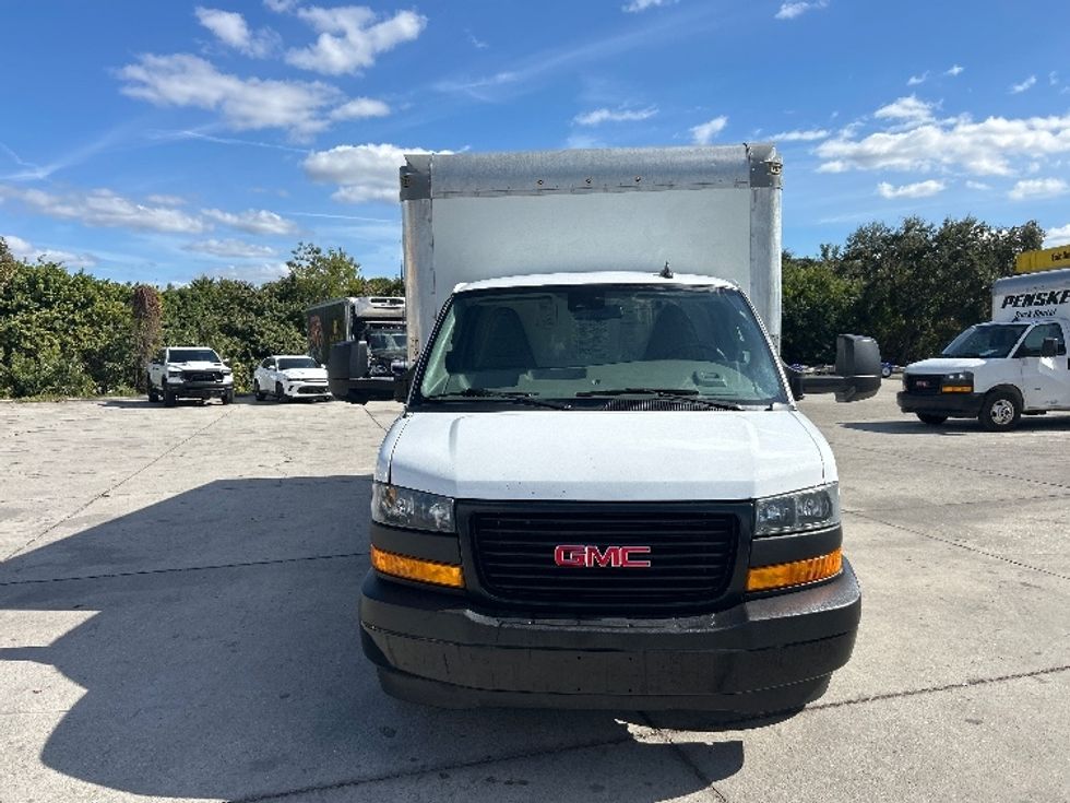 Light Duty Box Truck-Light and Medium Duty Trucks-GMC-2021-Savana G33903-Tampa-FL-111,493\n\t\tmiles-$ 28,500 - Image 2