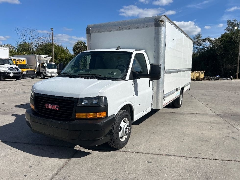 Light Duty Box Truck-Light and Medium Duty Trucks-GMC-2021-Savana G33903-Tampa-FL-111,493\n\t\tmiles-$ 28,500 - Image 3