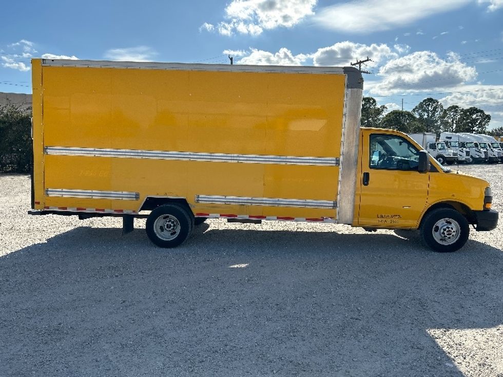 Light Duty Box Truck-Light and Medium Duty Trucks-GMC-2021-Savana G33903-Tampa-FL-115,455\n\t\tmiles-$ 25,250 - Image 13