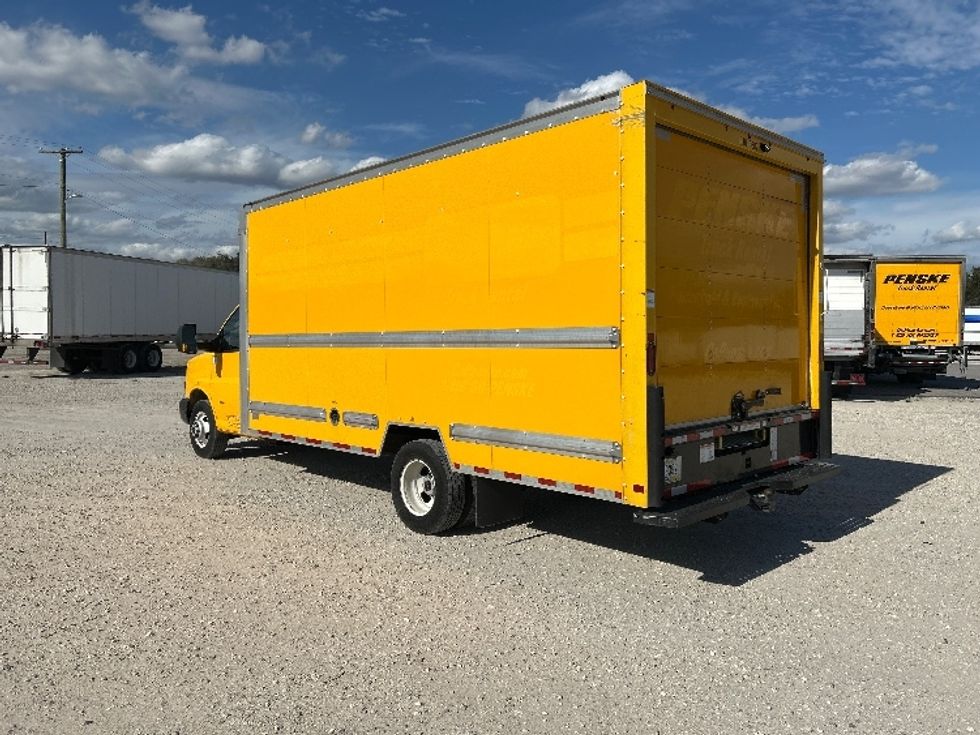 Light Duty Box Truck-Light and Medium Duty Trucks-GMC-2021-Savana G33903-Tampa-FL-115,455\n\t\tmiles-$ 25,250 - Image 6