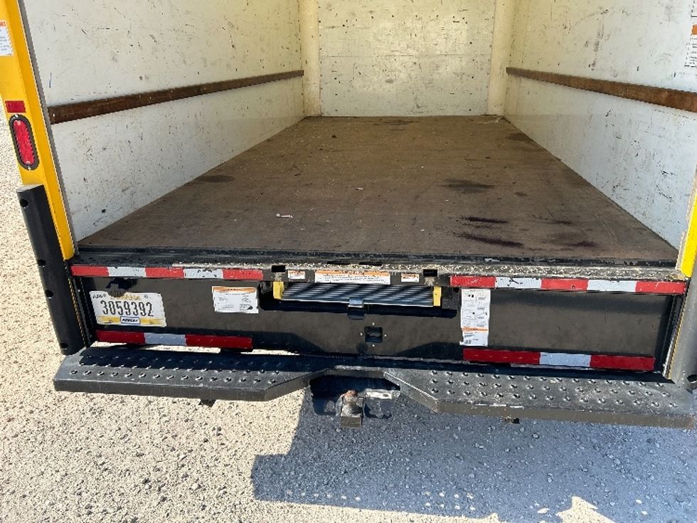 Light Duty Box Truck-Light and Medium Duty Trucks-GMC-2021-Savana G33903-Tampa-FL-115,455\n\t\tmiles-$ 25,250 - Image 9