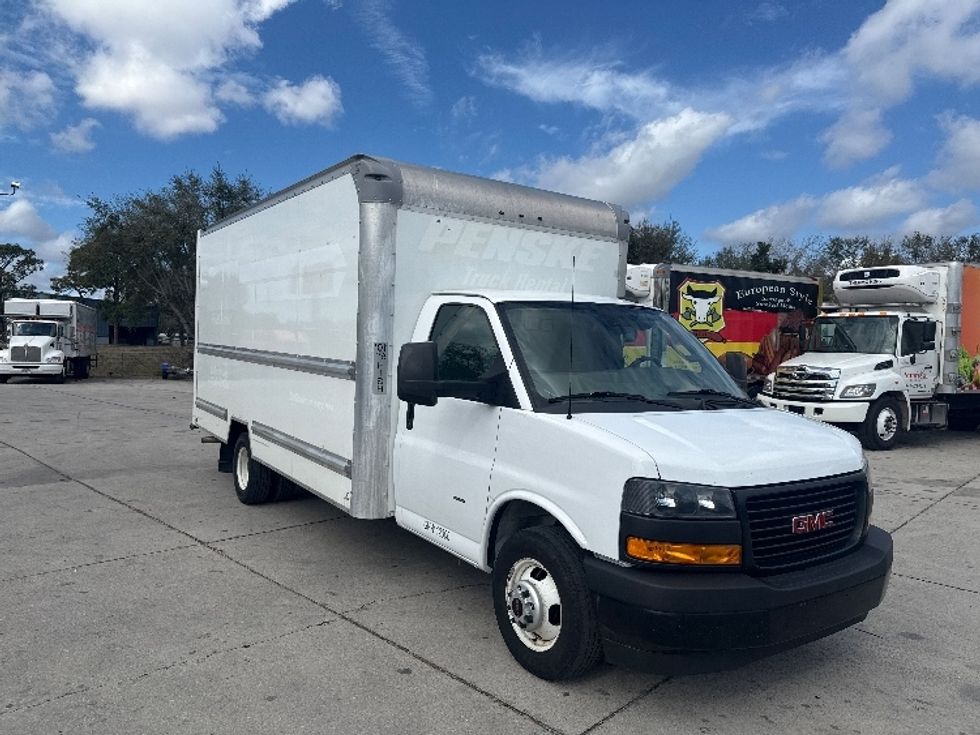 Light Duty Box Truck-Light and Medium Duty Trucks-GMC-2021-Savana G33903-Tampa-FL-115,638\n\t\tmiles-$ 28,250 - Image 1