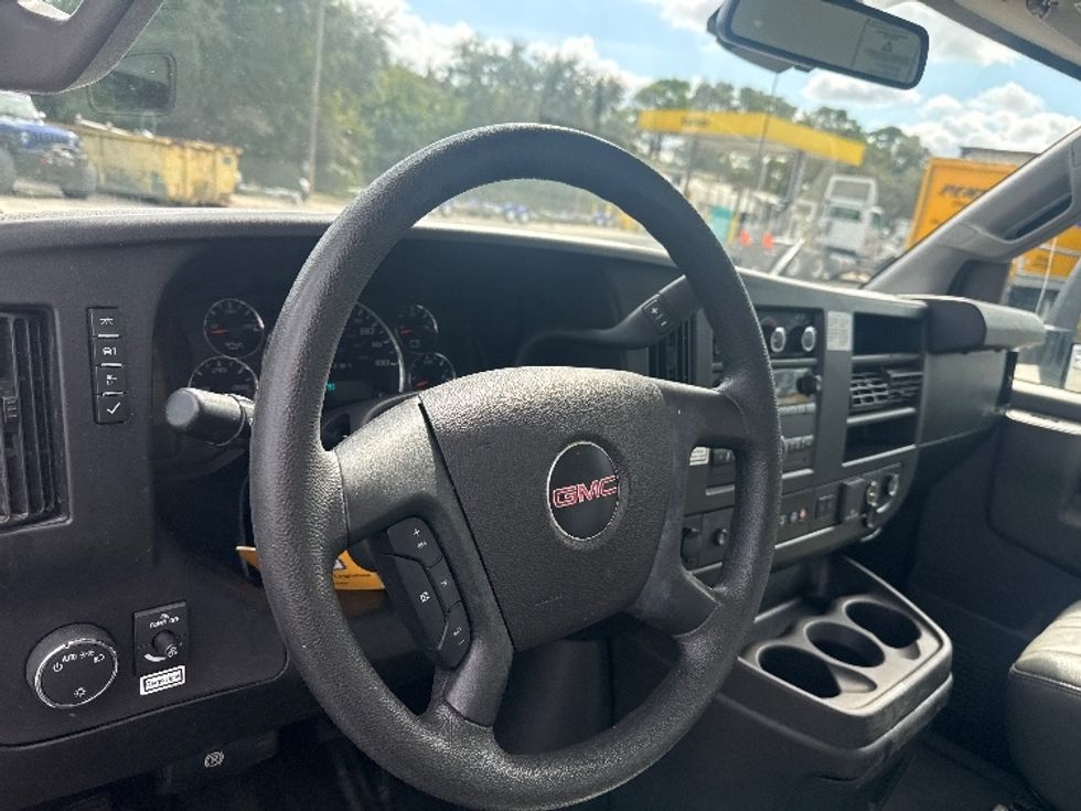 Light Duty Box Truck-Light and Medium Duty Trucks-GMC-2021-Savana G33903-Tampa-FL-115,638\n\t\tmiles-$ 28,250 - Image 17