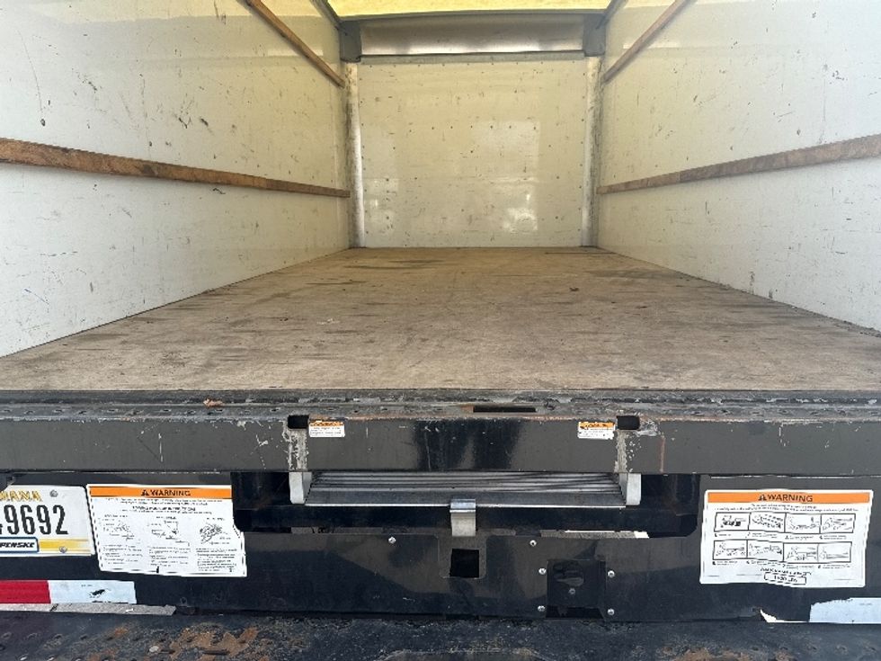 Light Duty Box Truck-Light and Medium Duty Trucks-GMC-2021-Savana G33903-Tampa-FL-115,638\n\t\tmiles-$ 28,250 - Image 9