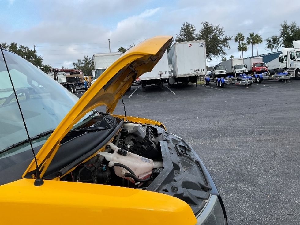 Light Duty Box Truck-Light and Medium Duty Trucks-GMC-2021-Savana G33903-Tampa-FL-122,250\n\t\tmiles-$ 24,250 - Image 23