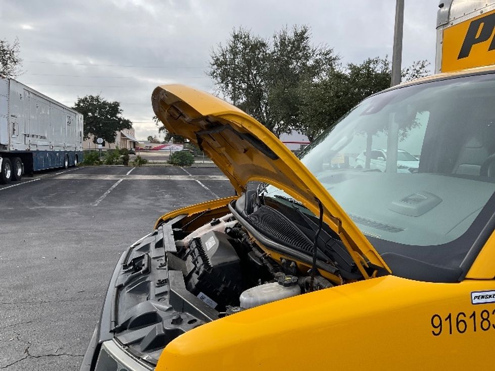 Light Duty Box Truck-Light and Medium Duty Trucks-GMC-2021-Savana G33903-Tampa-FL-122,250\n\t\tmiles-$ 24,250 - Image 24