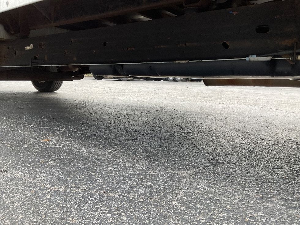 Light Duty Box Truck-Light and Medium Duty Trucks-GMC-2021-Savana G33903-Tampa-FL-122,250\n\t\tmiles-$ 24,250 - Image 5