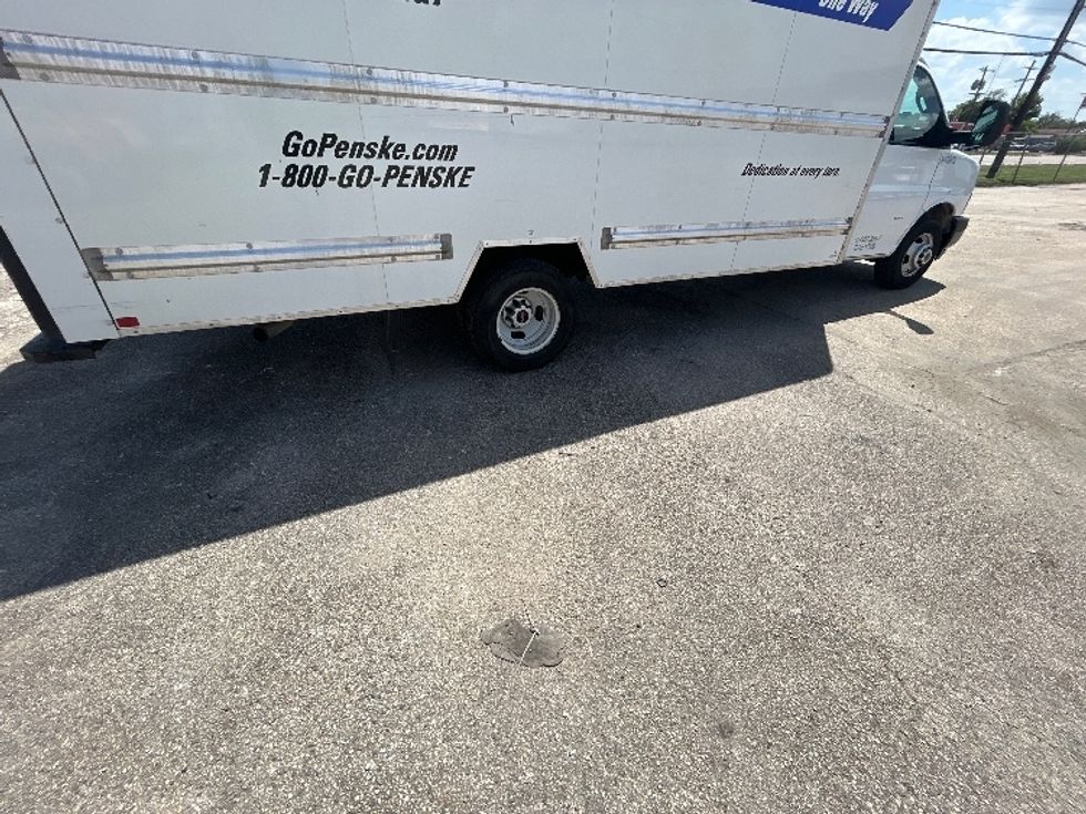 Light Duty Box Truck-Light and Medium Duty Trucks-GMC-2021-Savana G33903-Tampa-FL-129,647\n\t\tmiles-$ 25,250 - Image 13