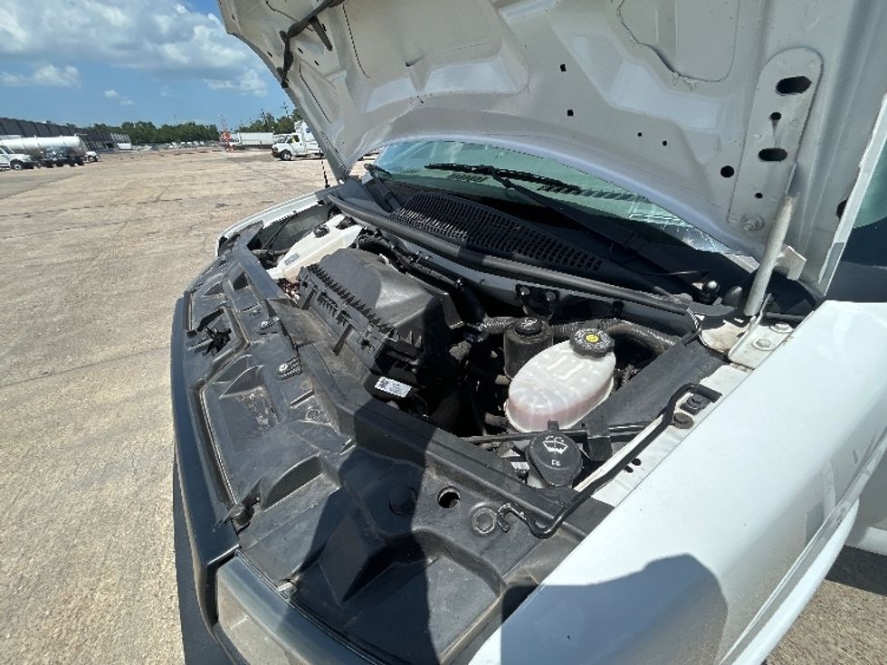 Light Duty Box Truck-Light and Medium Duty Trucks-GMC-2021-Savana G33903-Tampa-FL-129,647\n\t\tmiles-$ 25,250 - Image 23