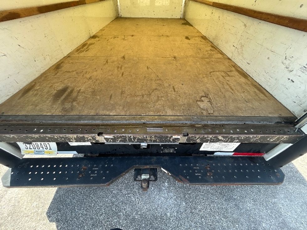 Light Duty Box Truck-Light and Medium Duty Trucks-GMC-2021-Savana G33903-Tampa-FL-129,647\n\t\tmiles-$ 25,250 - Image 9