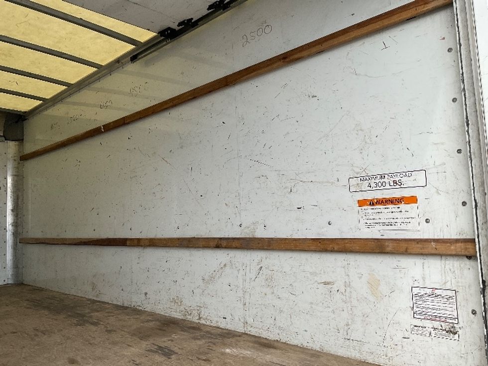 Light Duty Box Truck-Light and Medium Duty Trucks-GMC-2021-Savana G33903-Tampa-FL-51,646\n\t\tmiles-$ 36,250 - Image 10