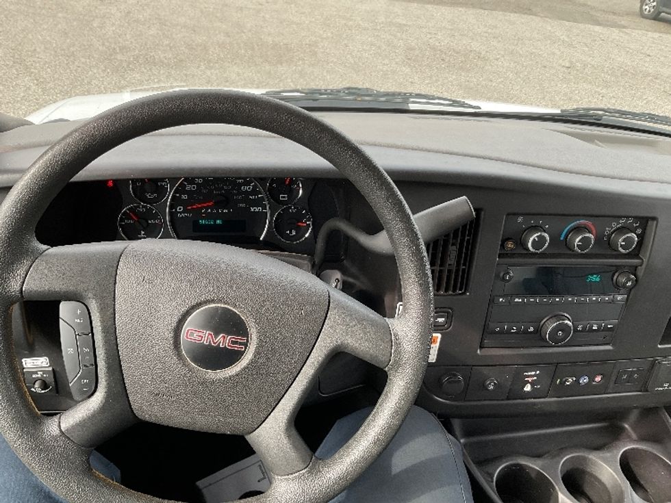 Light Duty Box Truck-Light and Medium Duty Trucks-GMC-2021-Savana G33903-Tampa-FL-51,646\n\t\tmiles-$ 36,250 - Image 16