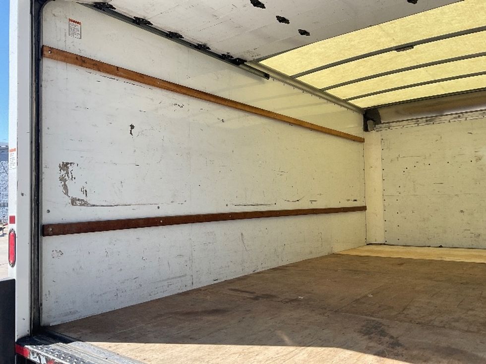 Light Duty Box Truck-Light and Medium Duty Trucks-GMC-2021-Savana G33903-Tampa-FL-62,106\n\t\tmiles-$ 35,250 - Image 10