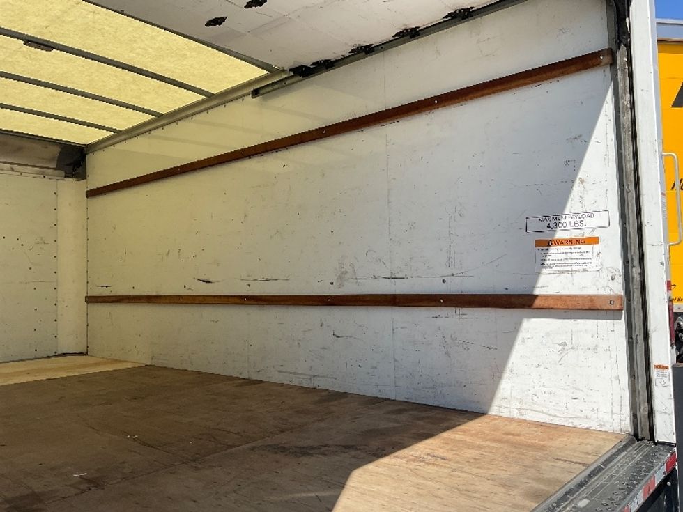 Light Duty Box Truck-Light and Medium Duty Trucks-GMC-2021-Savana G33903-Tampa-FL-62,106\n\t\tmiles-$ 35,250 - Image 11