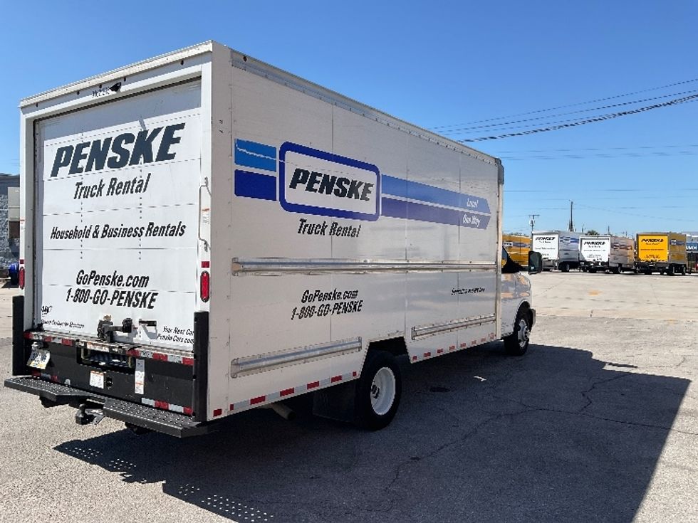Light Duty Box Truck-Light and Medium Duty Trucks-GMC-2021-Savana G33903-Tampa-FL-62,106\n\t\tmiles-$ 35,250 - Image 12