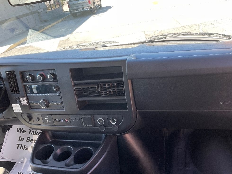 Light Duty Box Truck-Light and Medium Duty Trucks-GMC-2021-Savana G33903-Tampa-FL-62,106\n\t\tmiles-$ 35,250 - Image 20