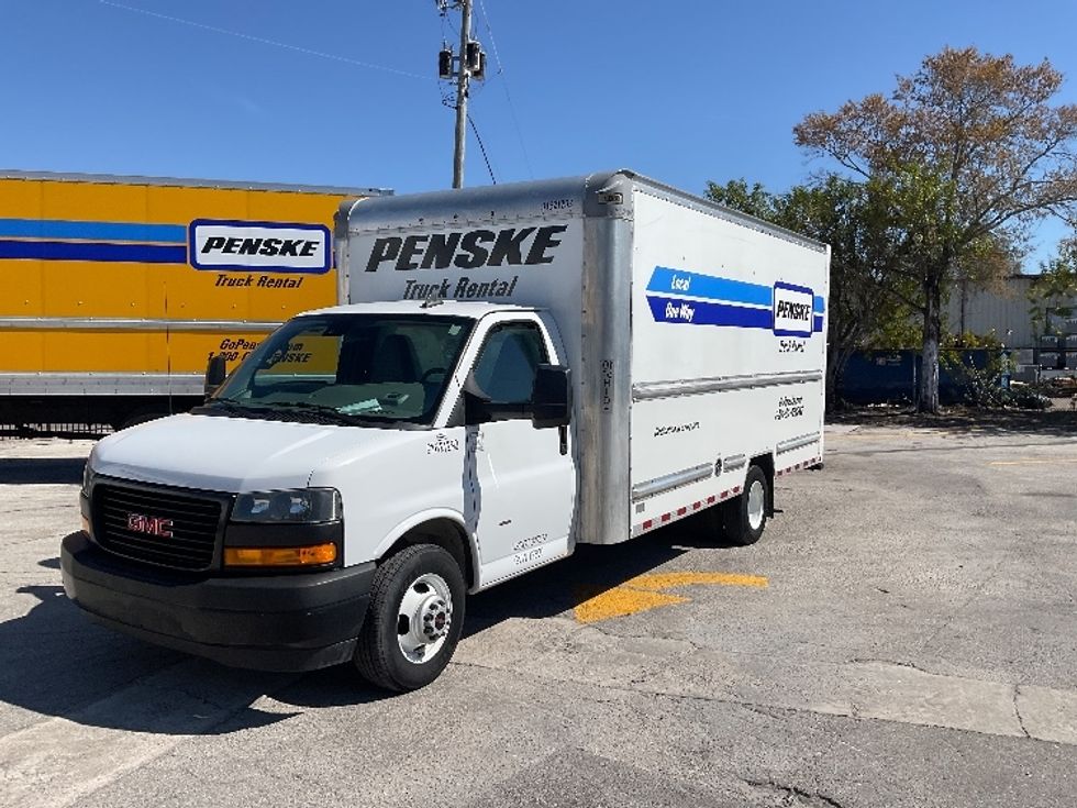 Light Duty Box Truck-Light and Medium Duty Trucks-GMC-2021-Savana G33903-Tampa-FL-62,106\n\t\tmiles-$ 35,250 - Image 3