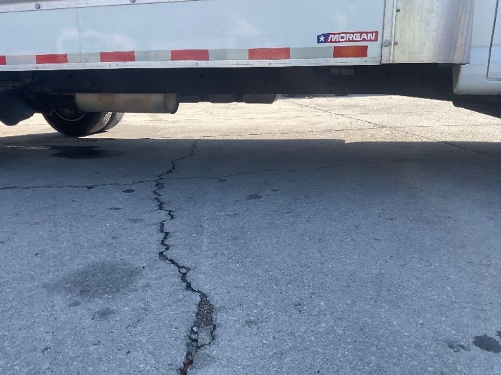 Light Duty Box Truck-Light and Medium Duty Trucks-GMC-2021-Savana G33903-Tampa-FL-65,575\n\t\tmiles-$ 34,750 - Image 11