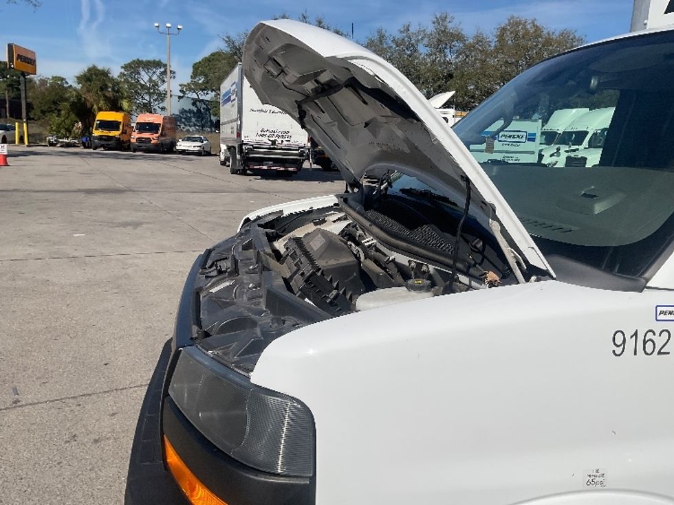 Light Duty Box Truck-Light and Medium Duty Trucks-GMC-2021-Savana G33903-Tampa-FL-65,575\n\t\tmiles-$ 34,750 - Image 21