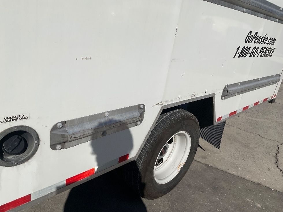 Light Duty Box Truck-Light and Medium Duty Trucks-GMC-2021-Savana G33903-Tampa-FL-65,575\n\t\tmiles-$ 34,750 - Image 26