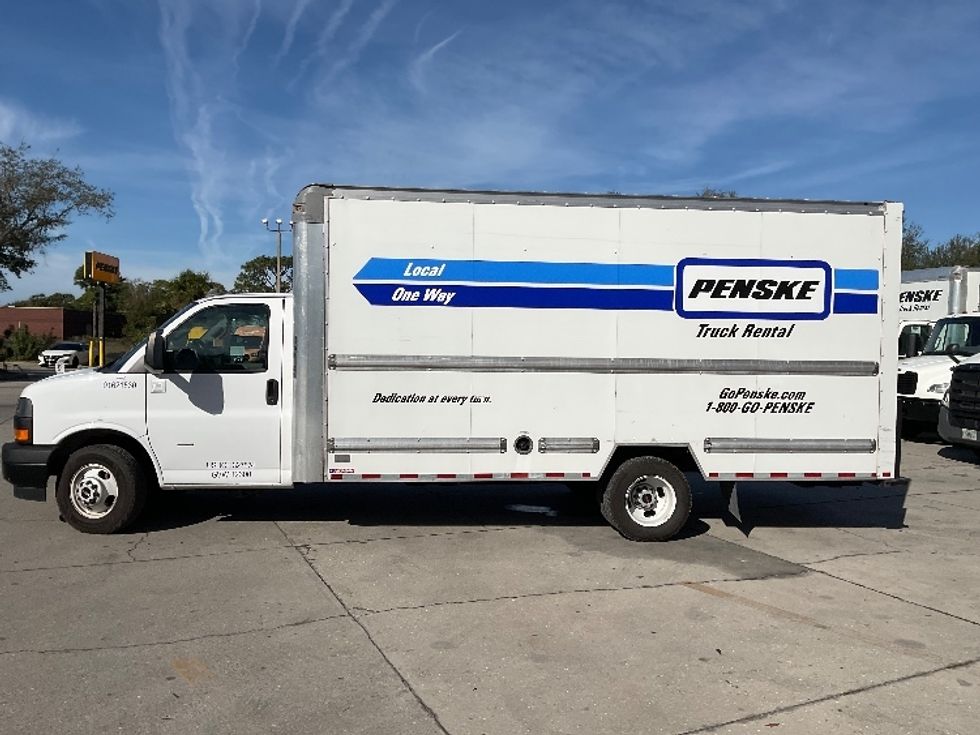 Light Duty Box Truck-Light and Medium Duty Trucks-GMC-2021-Savana G33903-Tampa-FL-65,575\n\t\tmiles-$ 34,750 - Image 4