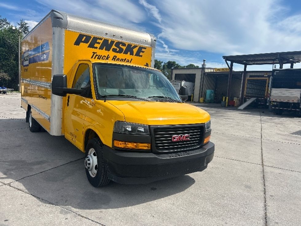Light Duty Box Truck-Light and Medium Duty Trucks-GMC-2021-Savana G33903-Tampa-FL-75,074\n\t\tmiles-$ 30,500 - Image 1