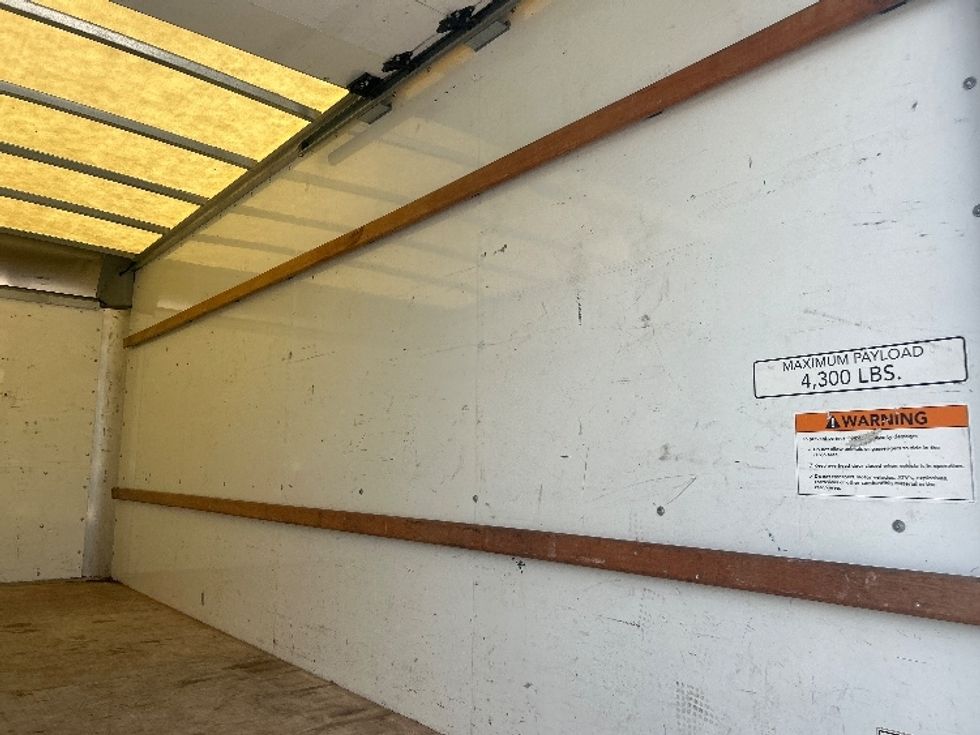 Light Duty Box Truck-Light and Medium Duty Trucks-GMC-2021-Savana G33903-Tampa-FL-75,074\n\t\tmiles-$ 30,500 - Image 12