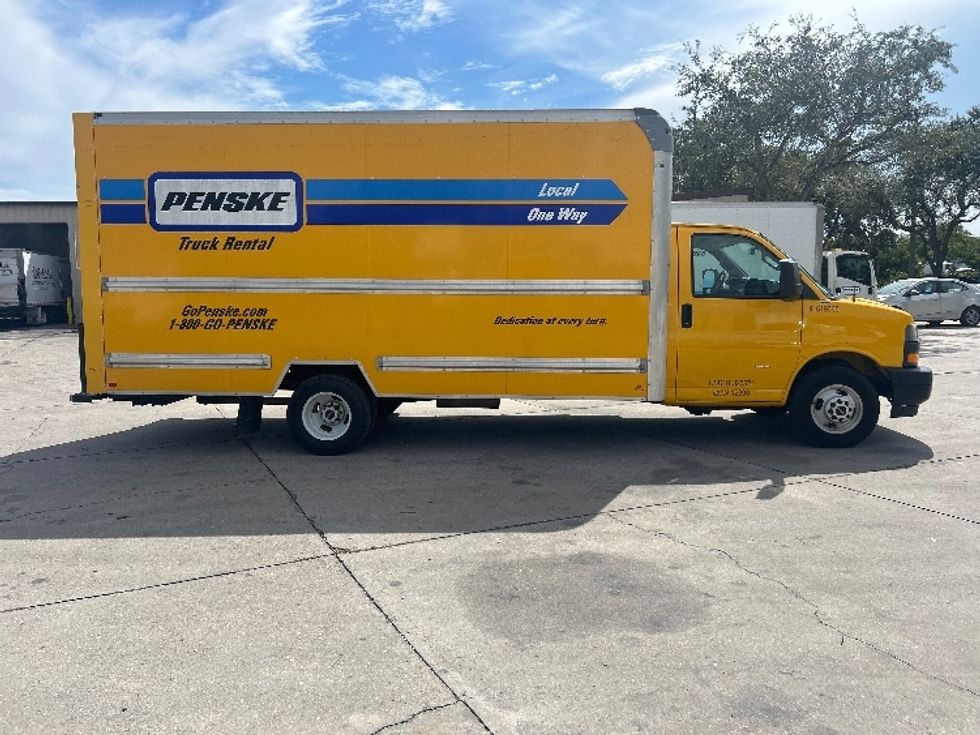Light Duty Box Truck-Light and Medium Duty Trucks-GMC-2021-Savana G33903-Tampa-FL-75,074\n\t\tmiles-$ 30,500 - Image 16